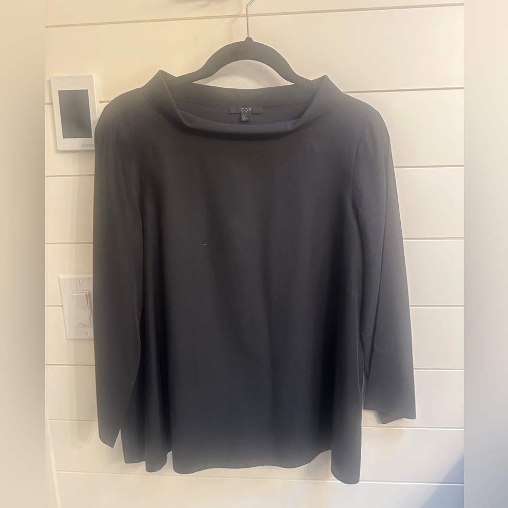 COS black dress shirt